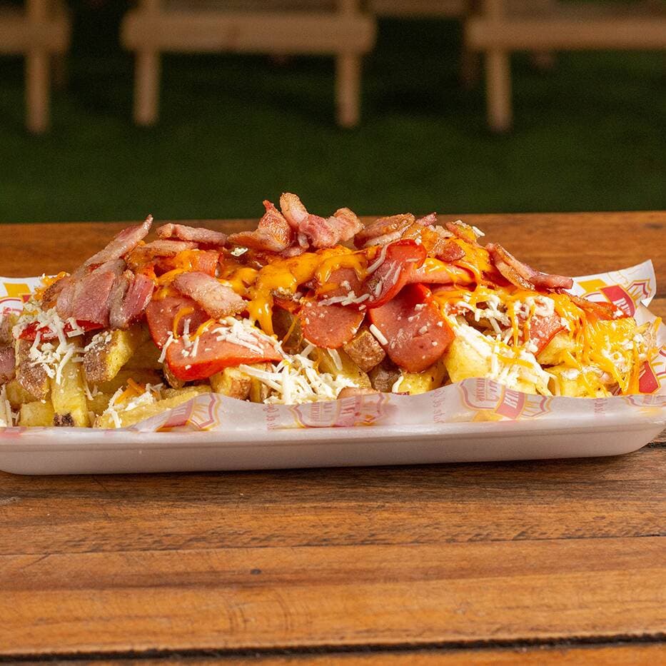 Salchipapa Chorizo y Butifarra