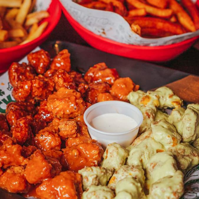 Boneless Lovers