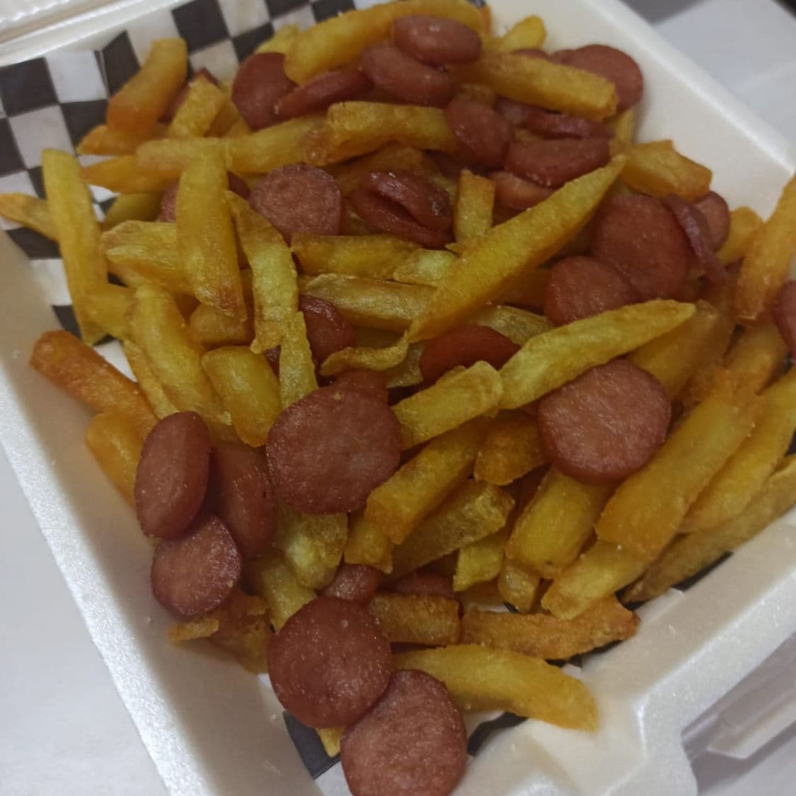Papas a la Francesa con Salchicha