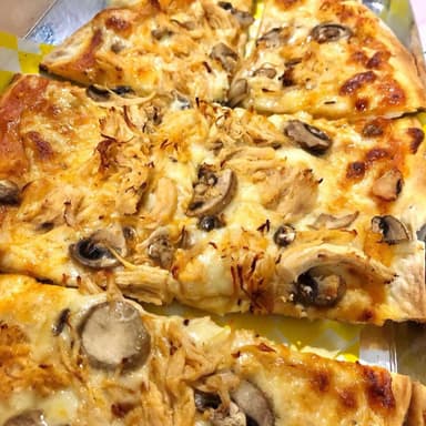 Pizza Pollo Champiñones