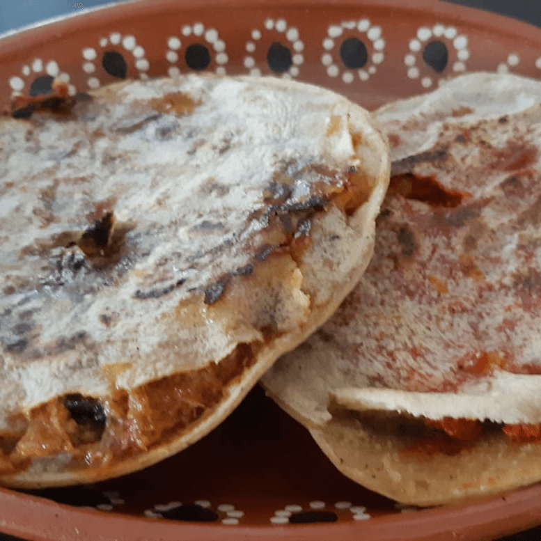 Gordita de Nopales con Huevo