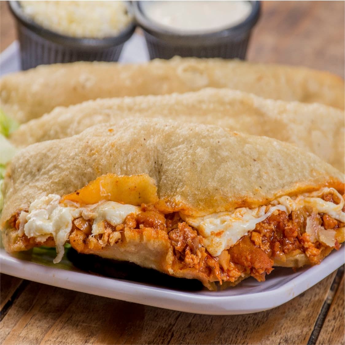 ORDEN DE 3 QUESADILLA FRITA CON GUISO