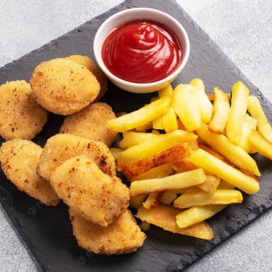 Combo NUGGET CON PAPAS + COCA COLA