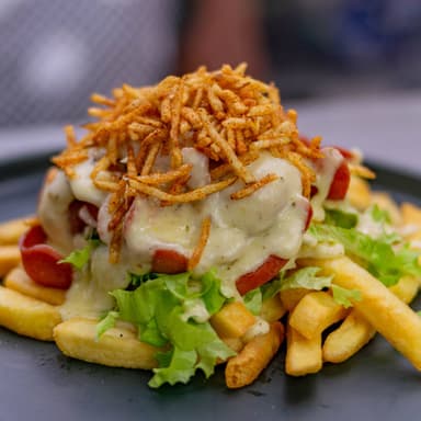 Salchipapa (Personal)