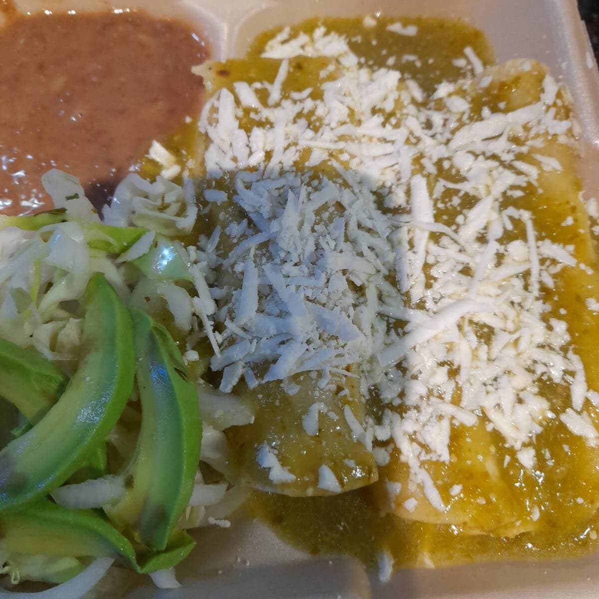 Enchiladas verdes con pollo + Coca 355ml