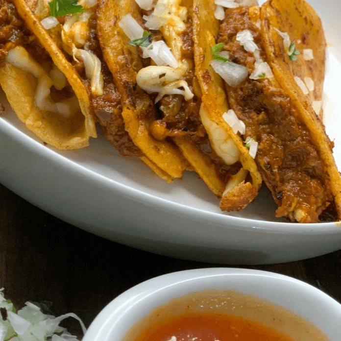 TACOS SENCILLOS DE BIRRIA,
