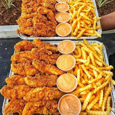 Tenders y papas familiar (5-6 personas)