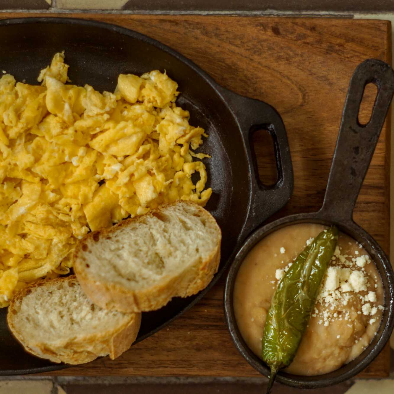 Huevos Revueltos o Estrellados