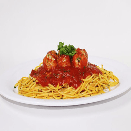 Pollo con pasta a la bolognesa