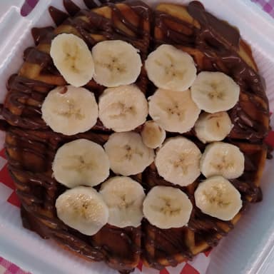 WAFFLE PLATANO CON NUTELLA