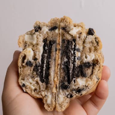 Chunky Cookie Cookies N Cream