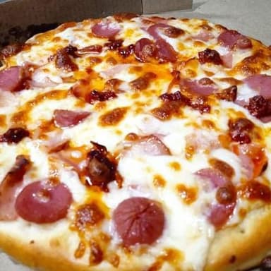 Pizza Carnes Frias