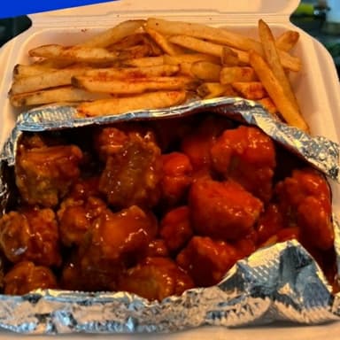 Boneles 500 grs con Papas