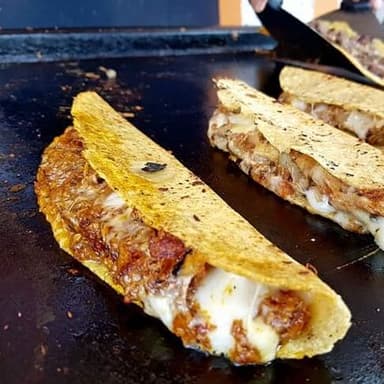 Combo quesadillas