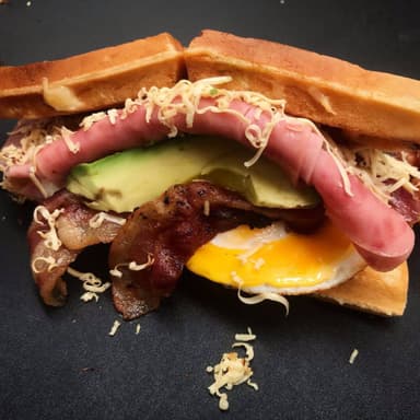 Waffle Sándwich Special