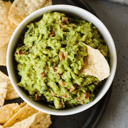 Guacamole con Queso Fresco
