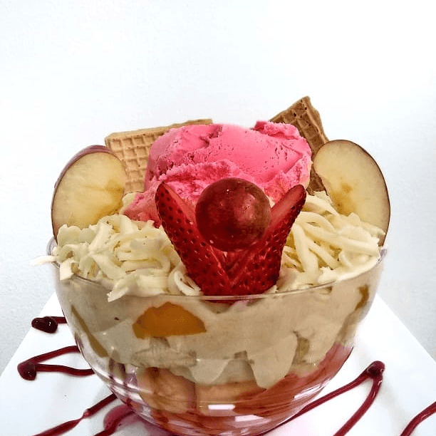 Ensalada Corriente Con Helado