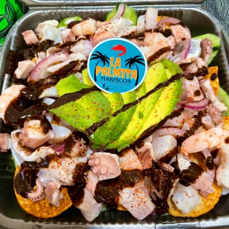 Charola con Pulpo PARA COMPARTIR