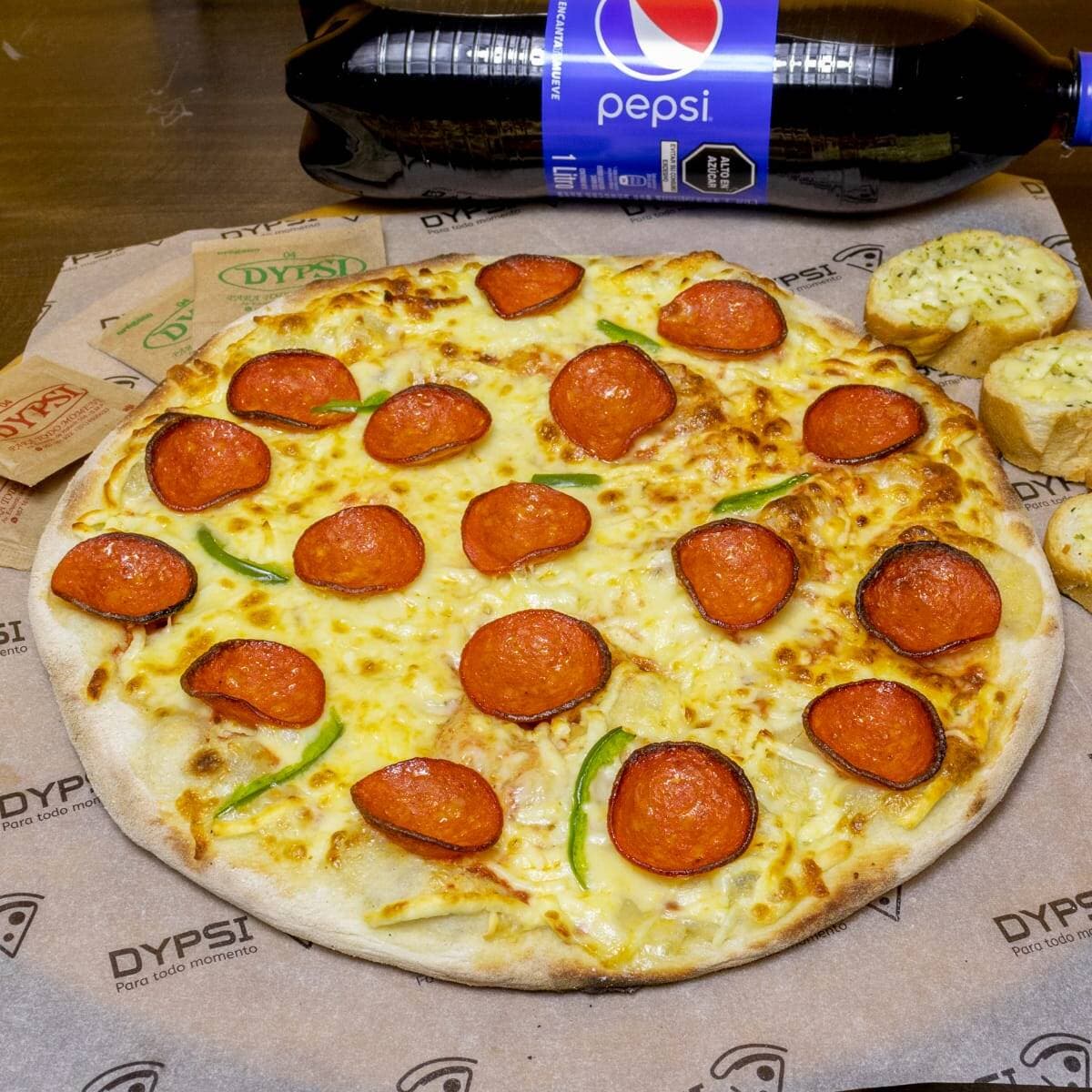 combo pepperoni+pan al ajo+pepsi 1lt