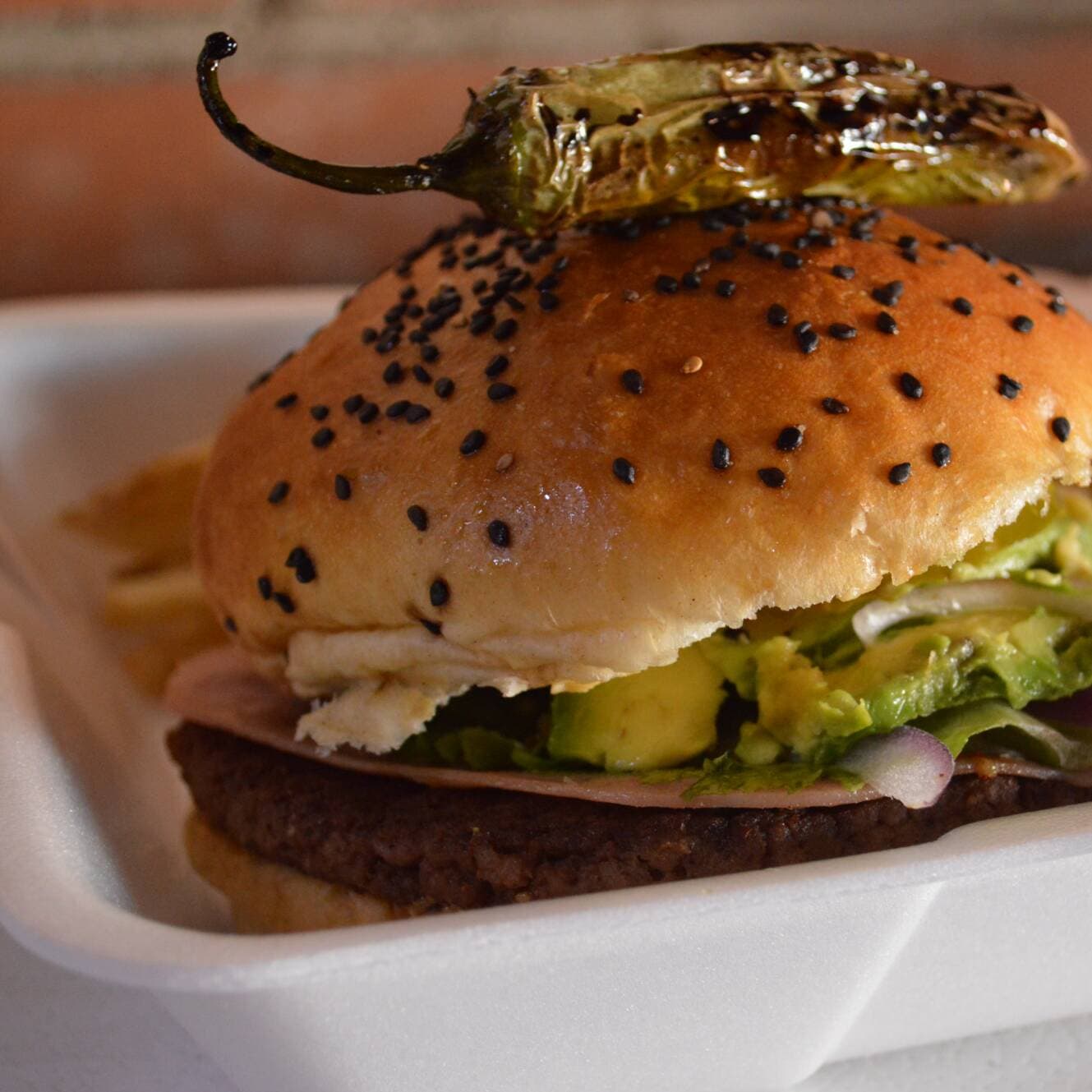 Hamburguesa de Res con Papas