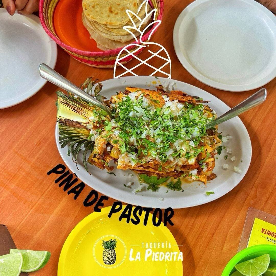 Piña Rellena de Pastor