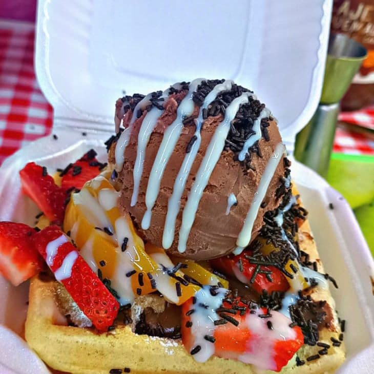 WAFFLE ESPECIAL CUADRADO