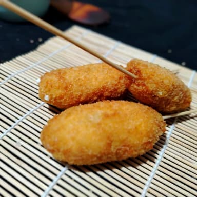Kushiage de plátano y queso