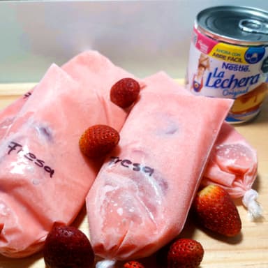 Helado de Fresa con Leche