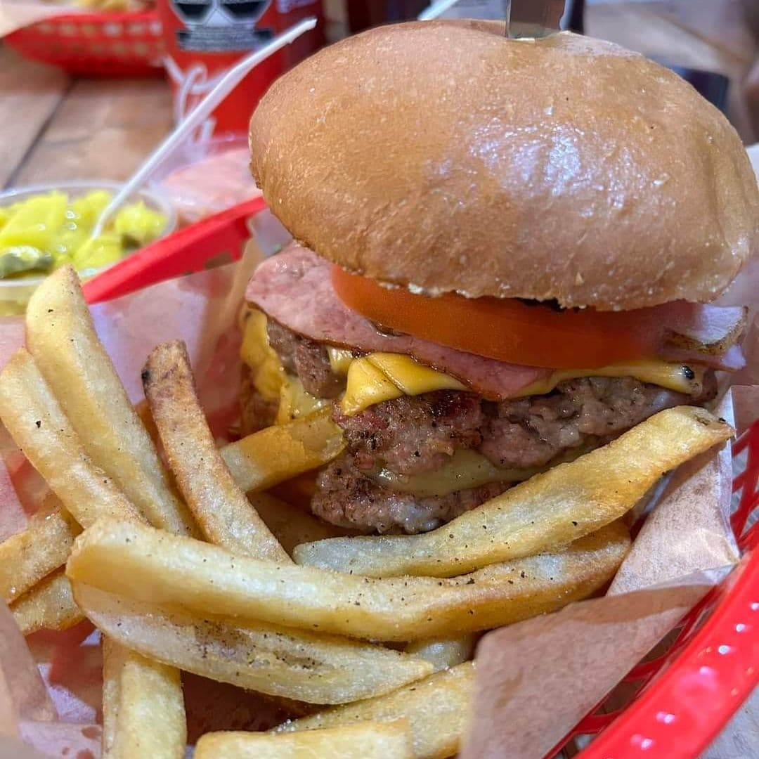 Hamburguesa hawaiana