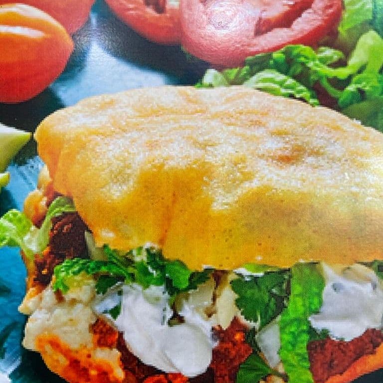 Gordita con Guisado