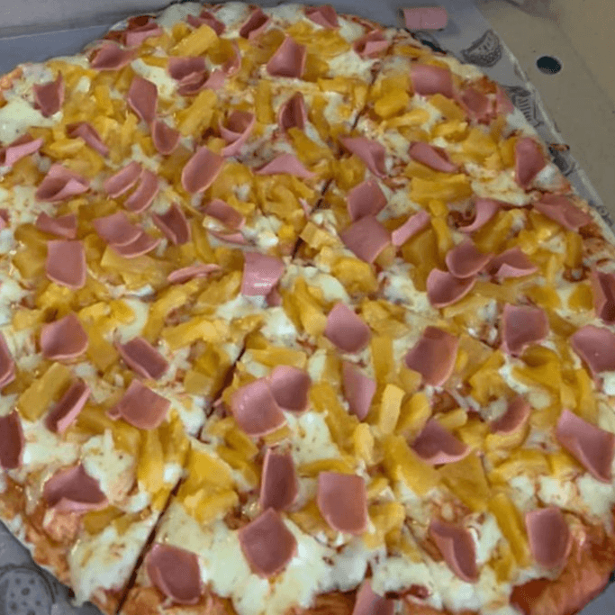 Pizza Hawaiana Mediana - 8 Porciones