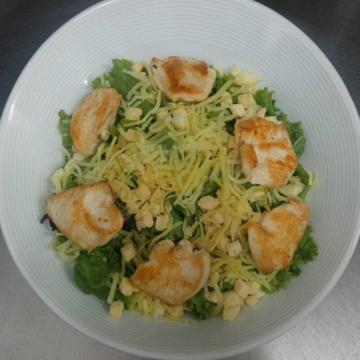 Ensalada César con Pollo