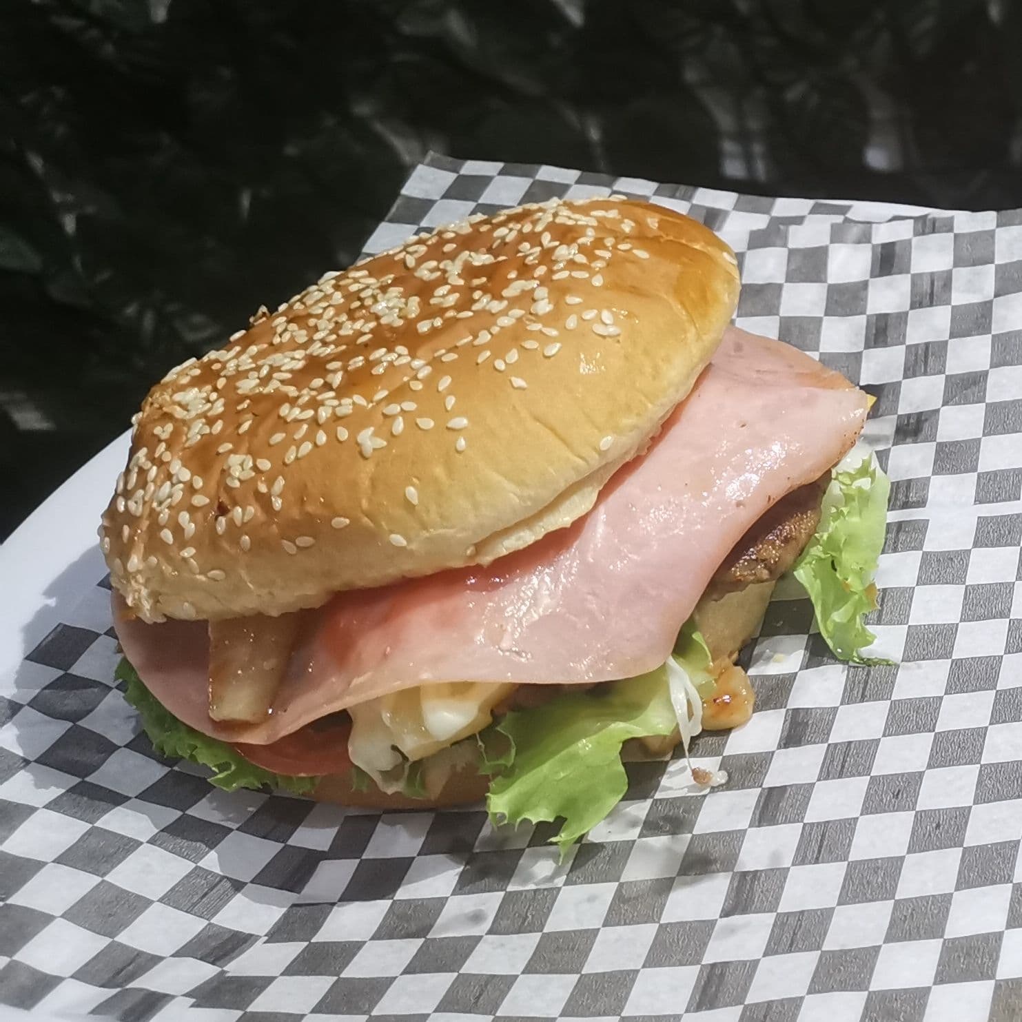 HAMBURGUESITA DE TOCINO+REFRESCO