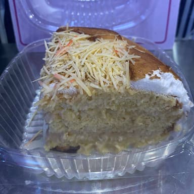 Rebanada de Pastel de Queso de Bola