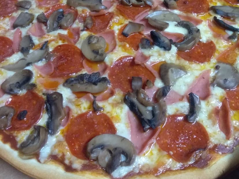 Bananas Pizza