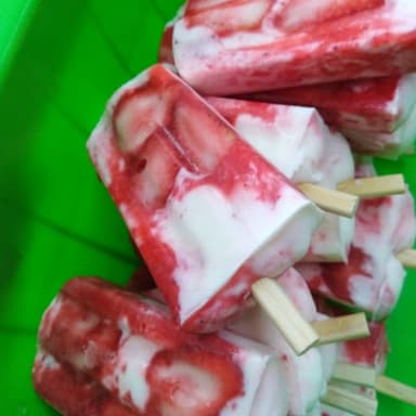 Paleta de Yoghutt con Fresa