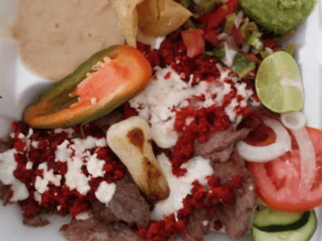 Carne Asada con Chorizo y Queso Fundido