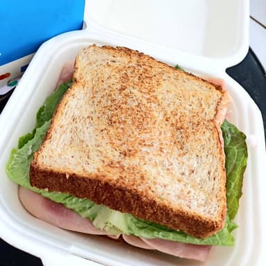 Sandwich de jamón de pavo