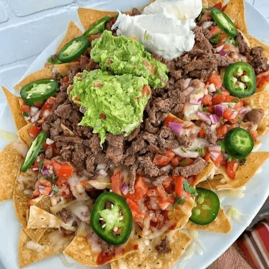 Nachos con Carne Asada