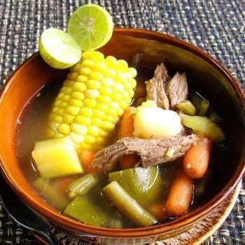 Caldo de Pollo