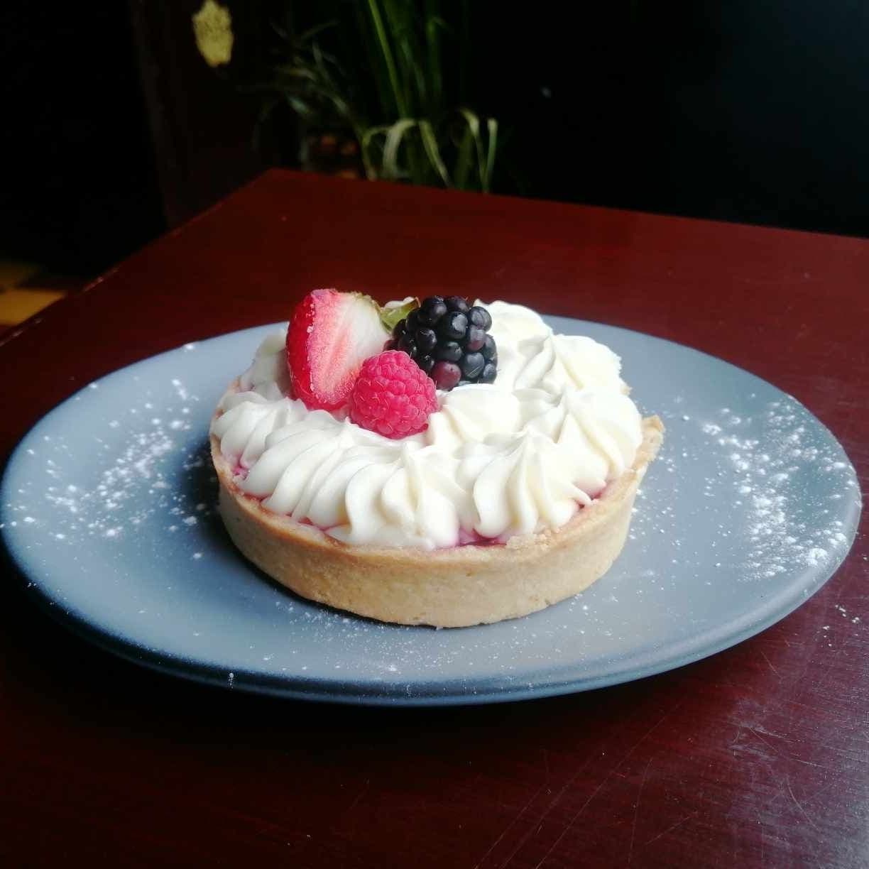 Tarta de Frutos Rojos con Queso