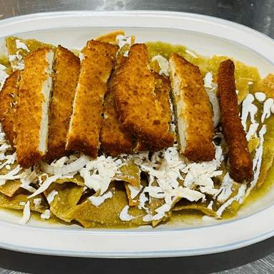 Chilaquiles con Tiras de Pollo (Tipo Tender)