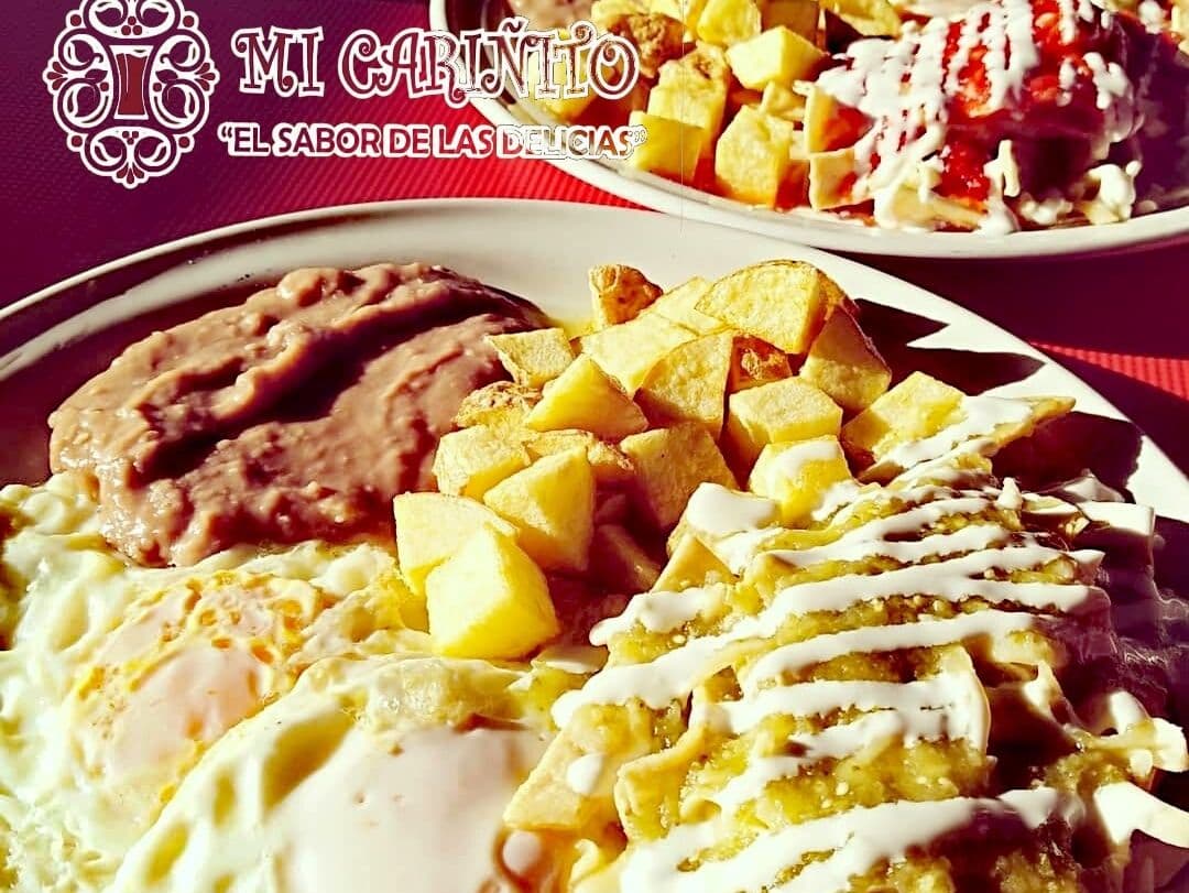 Chilaquiles con Huevo y Papitas Fritas