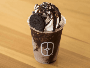 Frappé de Chocolate Oscuro con Óreo