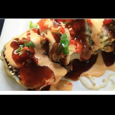 Combo 1 Rollo a Elección + Porción de Ensalada