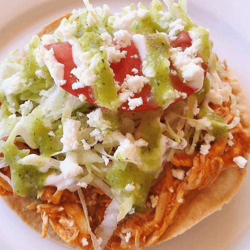 Tostadas de Pollo Guisado