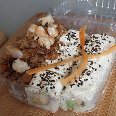 Yakimeshi + Rollo Tradicional