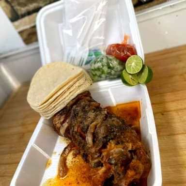 Chamorro de Puerco al Vapor