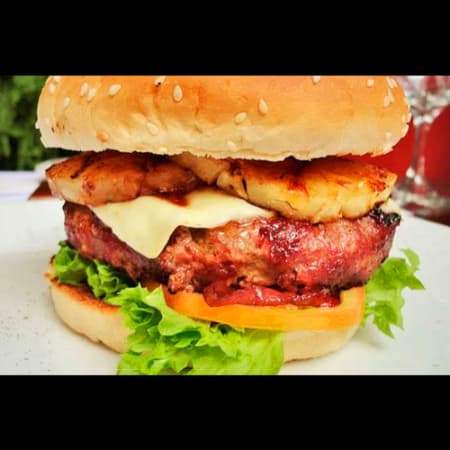 Hamburguesa Kilawea Jumbo con Papas