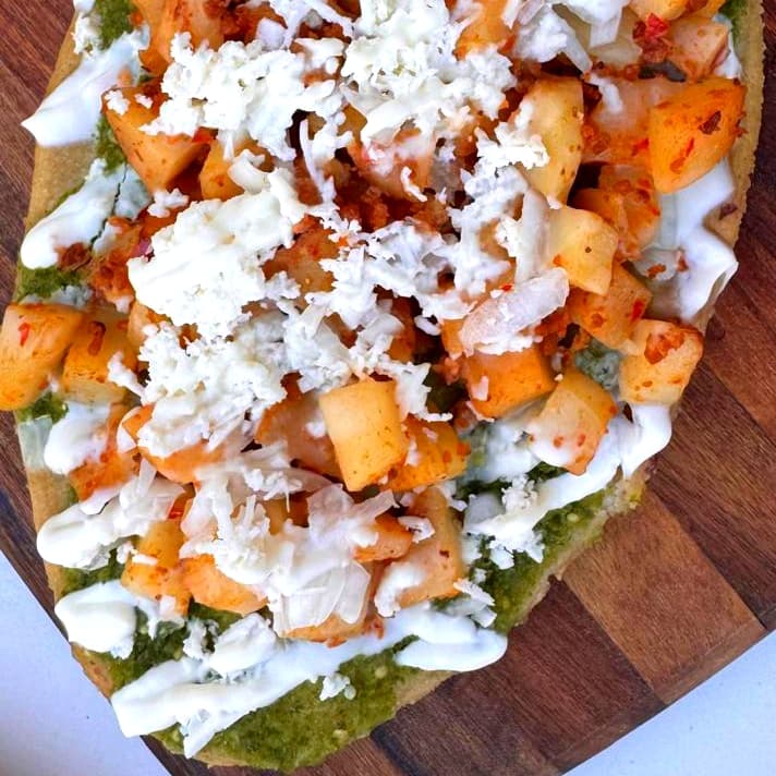 Huarache de Papas con Chirizo